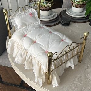 American Girl Samantha’s Bed